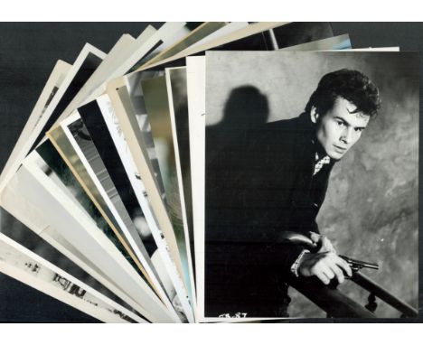 Vintage photo collection. 15+ signatures. UNSIGNED. Ideal for putting wih signature pieces. Good condition. All autographs co