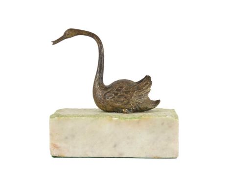 An Austrian bronze model of a swan, in the manner of Bergman. On a marble base, height 15.5cm, width 15cm.