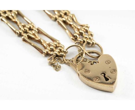 9CT GOLD GATE LINK BRACELET, heart shaped padlock, 14.7gmsProvenance: deceased estate Carmarthenshire