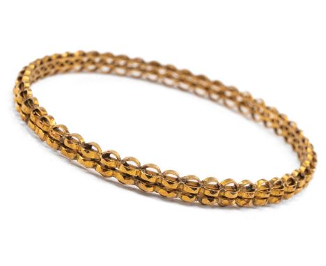 YELLOW GOLD FIXED BANGLE, 12.5gmsProvenance: private collection Carmarthenshire 