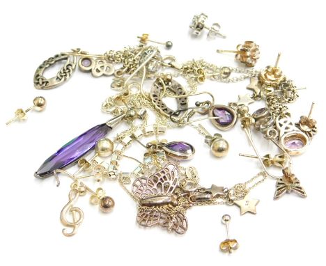 Silver and other earrings and jewellery, to include a silver butterfly necklace and earring set, a pair of silver star drop e