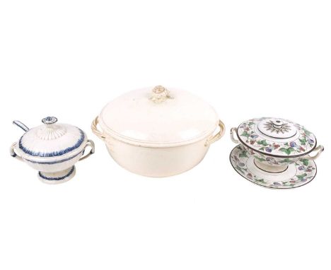 A large 19th-century Wedgwood creamware-covered twin-handled vegetable dish, the domed cover with applied floral handle, impr