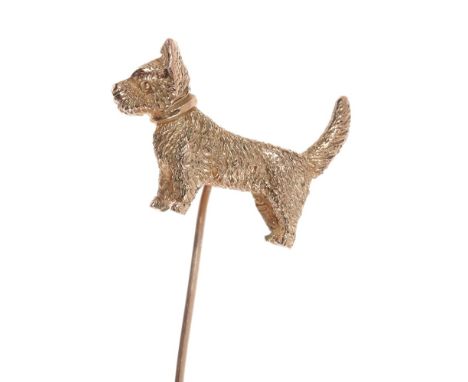 Novelty gold stick pin in the form of a terrier Very good condition. Not marked but tests as approximately 9ct. Terrier measu