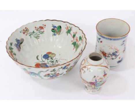 Late 17th century Chinese famille verte fluted bowl with painted exotic beast and floral decoration - blue leaf within double