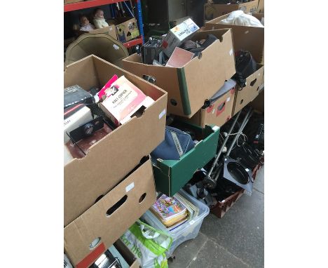 Large quantity of cameras and camera equipment including Soligor macro lense, Pentax, Kodak, Voightlander, Nikon, Brownies, f