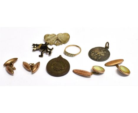 A SMALL COLLECTION OF VINTAGE JEWELLERY  the collection includes a diamond accent ring, size Q, stamped 9ct gold, weight 1.5g