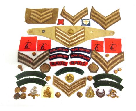 ASSORTED COLLECTABLES  comprising two novelty miniature pistols, each 4cm long; various enamel souvenir badges of Alpine inte