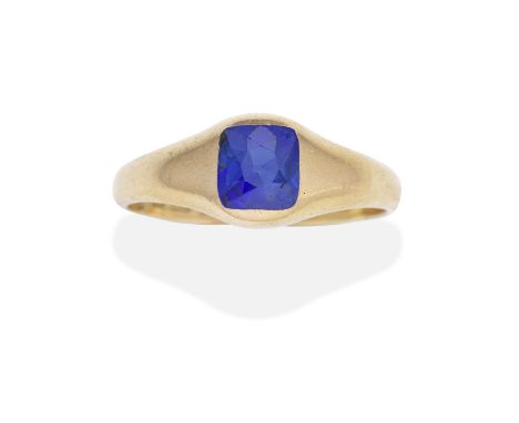 SAPPHIRE RING, 1907The cushion-shaped sapphire, mounted in 18 carat gold, sapphire approx. 1.50cts, UK hallmark, ring size ap