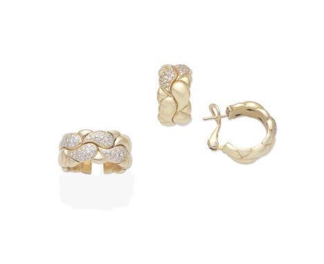 DIAMOND-SET RING AND EARHOOPSThe ring composed of interlocking tear-shaped links, four links pavé-set with brilliant-cut diam