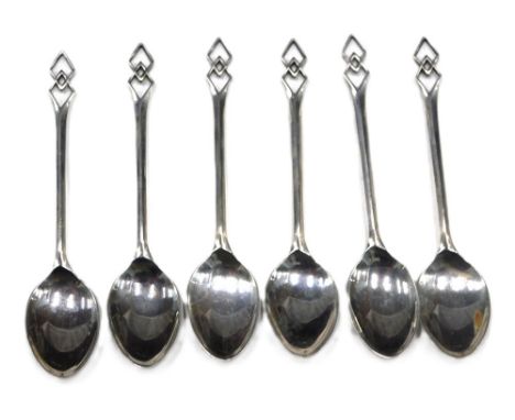 A set of six George V silver spoons, each with a pierced lozenge handle, Birmingham 1914, 1.04oz, in a fitted case.
