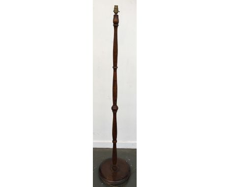 A vintage wooden turned standard lamp with shade frame, 156cmH and six lamp shades