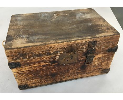 A pine carry chest retailed by A W Gammage, together with three vintage boxed movie lights