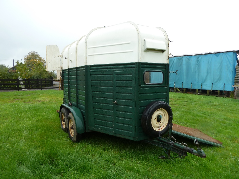 Rice horse trailer. 2 horse capacity, tandem axle, rear and side