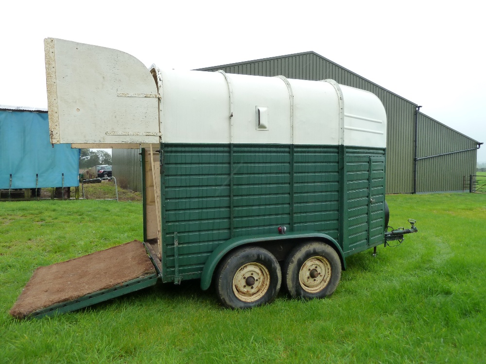 Rice horse trailer. 2 horse capacity, tandem axle, rear and side