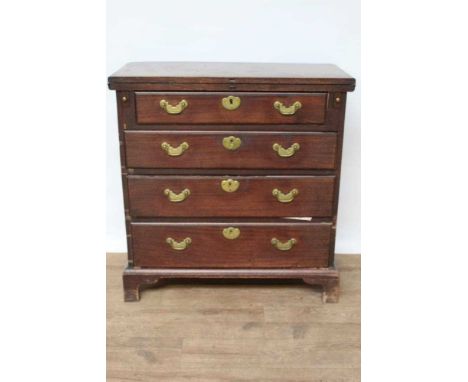Good George II mahogany bachelor’s chest with fold-over top, four long graduated drawers with original brass handles on brack