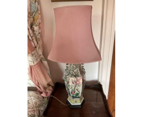 Chinese famille rose vase lamp, of octagonal baluster form, total height with shade 82cm