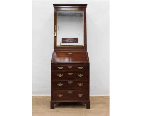 Good George I/II  century red walnut bureau bookcase of small proportions, the upper section with moulded cornice and adjusta