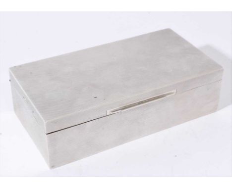 Contempoary silver cigarette box of rectangular form, with engine turned decoration (Sheffield 1950) Walker and Hall. 18cm ac