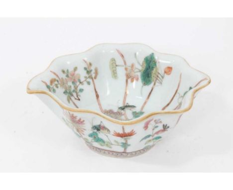 19th century Chinese famille rose lobed bowl, Tongzhi mark, painted with flowers and insects, 16cm acrossSome minor enamel an