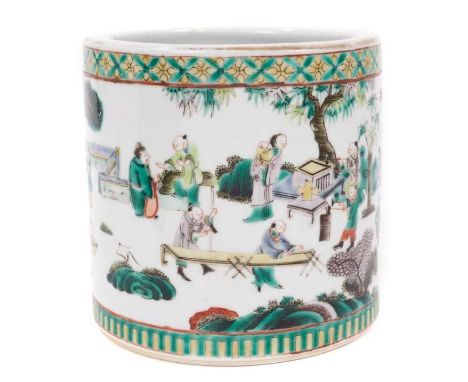 Chinese famille verte brush pot, Kangxi style but late 19th/early 20th century, decorated with a continuous figural scene, wi