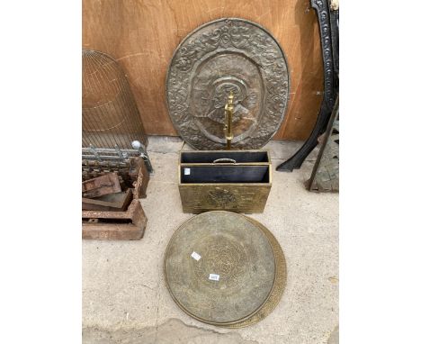 AN ASSORTMENT OF BRASS ITEMS TO INCLUDE A CHARGER, A MAGAZINE RACK AND A SCALE ETC 