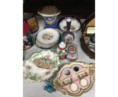 A QUANTITY OF POTTERY ITEMS TO INCLUDE A DELICATE PINK PATTERNED INKWELL - A/F, CUPID CABINET PLATES, VASES, BOWLS, ETC 