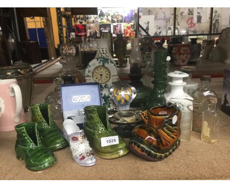 A MIXED LOT OF ITEMS TO INCLUDE DECANTER, MANTLE CLOCK, VINTAGE A. A. BADGE, VINTAGE BOTTLES, CERAMIC BOOTS, SEALING WAX SET,