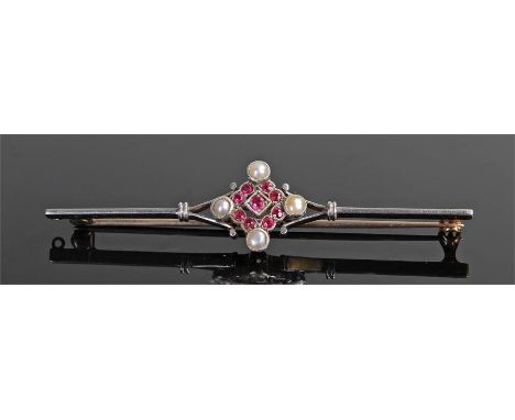 Gold pearl and ruby brooch, the bar brooch with a central cluster of rubies and four pearls, 61mm long