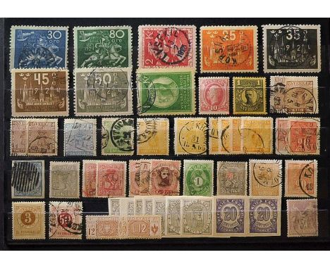 France Cat: Yv. º95 Qty:1 #Spain Cat: Ed (*)141s Qty:14 #Spain Cat: Ed (*)748sa Qty:2 #Italy Cat: Sass. Parcel Post (*)17 Qty