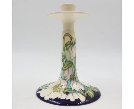 Moorcroft Lenten Hellbores candlestick by K. Goodwin, no cracks or chips, H: 18 cm. UK P&amp;P Group 2 (£20+VAT for the first