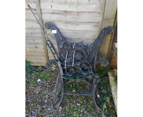 2 pairs of cast iron bench ends 