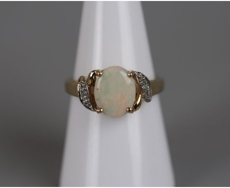 Gold opal &amp; diamond set ring - Approx size: N 