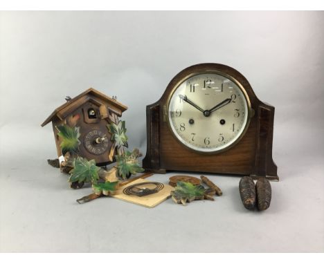 EARLY 20TH CENTURY OAK CASED MANTEL CLOCK, 22cm high, along with a cuckoo clock and a table lamp