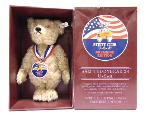 A STEIFF COLLECTOR'S TEDDY BEAR, 'SAM TEDDYBEAR 28'   pale fawn, Steiff Club U.S.A. Premiere Edition (1993-94), 18cm high, bo