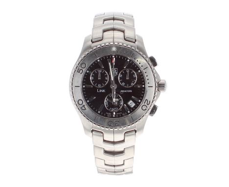 Tag Heuer Link Chronograph stainless steel gentleman's bracelet watch, ref. CJ1110, circular black dial with triple subsidiar