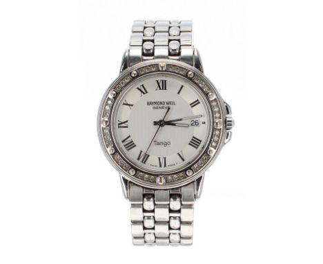Raymond Weil Geneve Tango stainless steel gentleman's bracelet watch, ref. 5560, circular silvered dial, quartz, 36mm - Condi