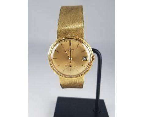 18K Gold Patek Philippe Calatrava Mens Watch with gold mesh bands. Stamped on clasp. Total Weight: 116.3 g Case Diameter: 35 