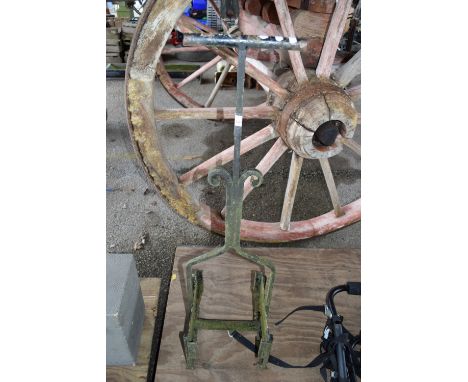 VINTAGE BOOT SCRAPER