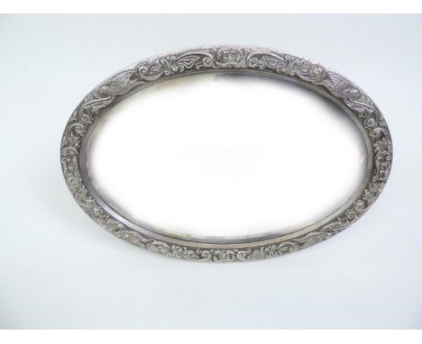 Oval Bevel Edged Mirror in Silver Mounted Frame Decorated with Birds - Birmingham 1961 - 23.5cm 