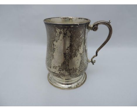 Silver Christening Mug - Not Engraved - Mappin and Webb London 1995 - 110gms - 8cm High 