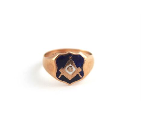 A 9ct. gold Masonic signet ring, shield having square and compass and letter "G"" to enamelled blue and white ground