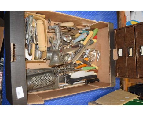 BOX OF VARIOUS VINTAGE KITCHEN WARES AND CUTLERY