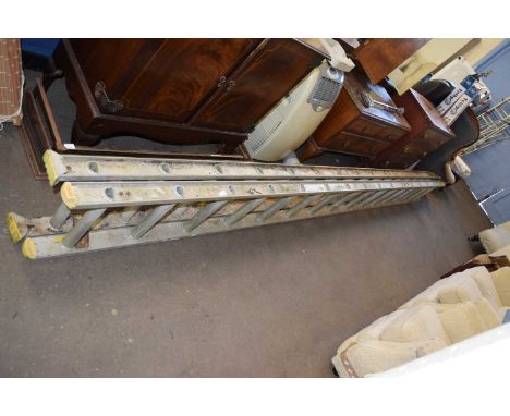 LARGE ALUMINIUM DOUBLE LADDER