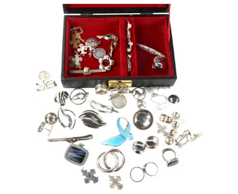 A quantity of jewellery, including mostly Scandinavian silverLot sold as seen unless specific item(s) requested 