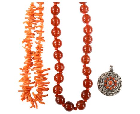 Various jewellery, including Peking glass? bead necklace, coral pendant etc, necklace length 50cm (3)Lot sold as seen unless 
