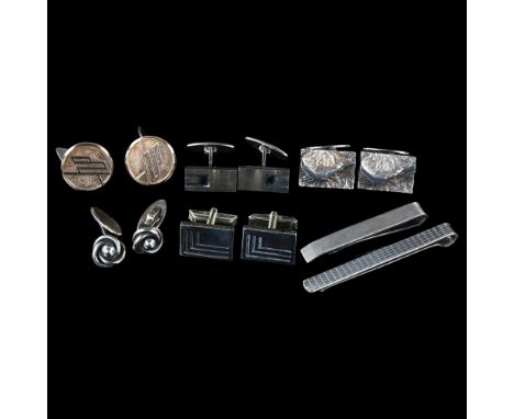 Various Danish gentleman's dress jewellery, comprising 4 pairs of silver cufflinks, 2 silver tie clips and 1 pair of silver p