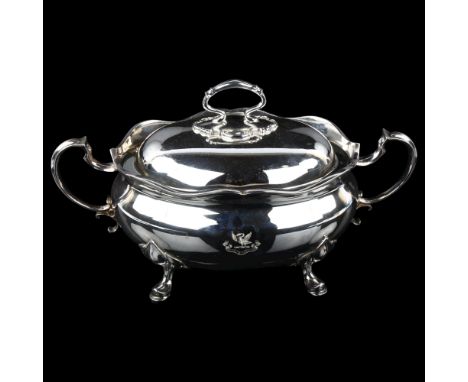 A good quality silver plate 4 pint soup tureen and cover, overall width 36cmLot sold as seen unless specific item(s) requeste