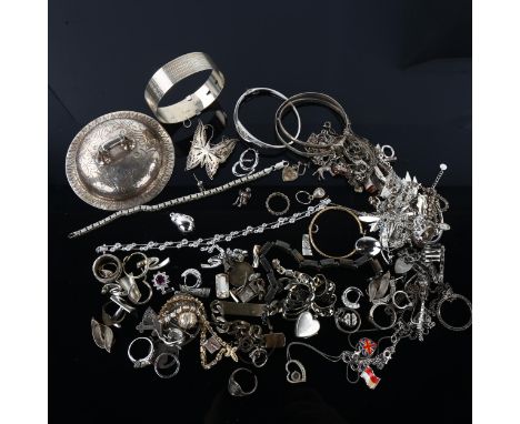 A large quantity of silver jewellery, including rings, bracelets, necklaces, brooches etc, 620g grossLot sold as seen unless 