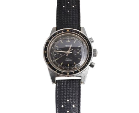 A gentleman's 1960s Oriosa diver's chronograph wristwatch circular black dial with luminous hour baton markers, telemeter sca