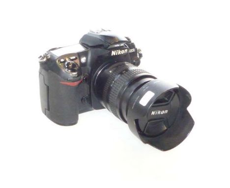 Nikon D200 camera with Nikon DX 18-70mm ED with charger, battery and memory card
